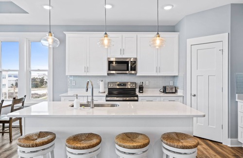 Ocean Isle Beach House | "Sunny Daze" Special Offer! Private Pool (Opt. Heat), Elevator, Tiki Bar, Foosball