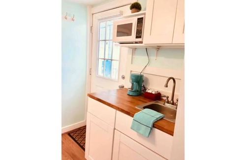 Tybee Island House | Sunny Daze Tiny Cottage, sleeps 2 adults