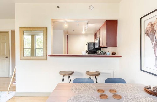 Broadway Condo | Sunny & Decorative Capitol Hill Apt