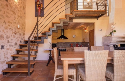 Fraisse-des-Corbieres Villa | Sunny Escape to Serenity