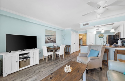 Gulf Shores Condo | Sunny Escape at Seacrest ~ Beach Front Condo