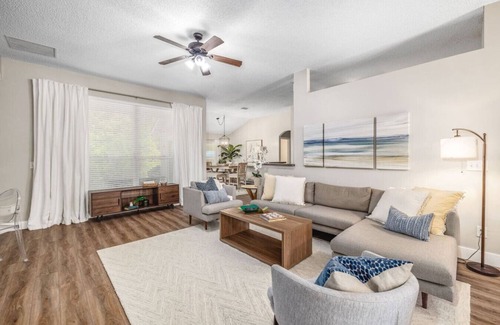 Northside Apartment | Sunny, Family Friendly, Pool, Near JAX Attractions