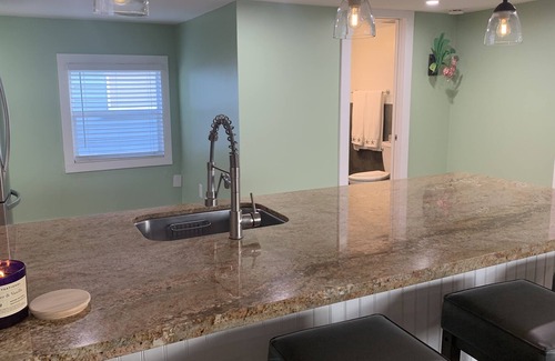 Blue Waters Cottage | Sunny FL keys home on a canal! Boaters paradise