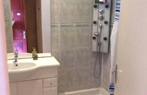 Amelie-les-Bains-Palalda Apartment | Sunny 2-Bedroom Apartment with Balcony & Optional Parking in Amélie-les-Bains