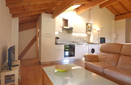 Saint-Pee-sur-Nivelle Apartment | Sunny garden apartment in a breathtaking location