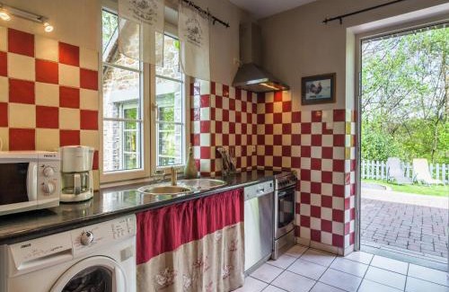 Frahan House | Sunny Garden Cottage, Alle