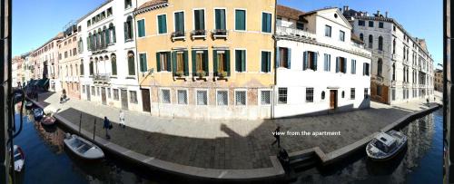 Cannaregio Apartment | SUNNY Ghetto CANALVIEW