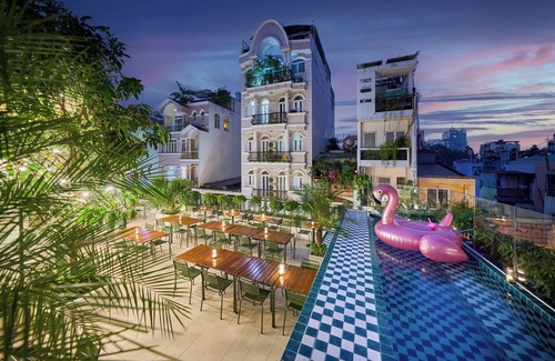 District 1 Apartment | Sunny Greenery oasis in downtown