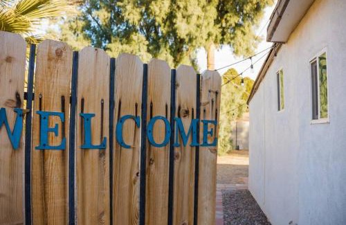 Phoenix Apartment | Sunny Guest Suite with large backyard - Pets Welcome