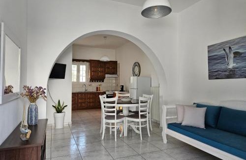 Naxos Town House | Sunny Home