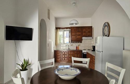 Naxos Town House | Sunny Home