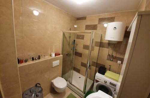 Mostar Apartment | Sunny home in Mostar with a garage!