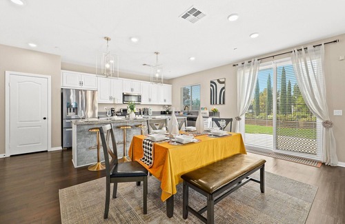 Ontario House | Sunny home