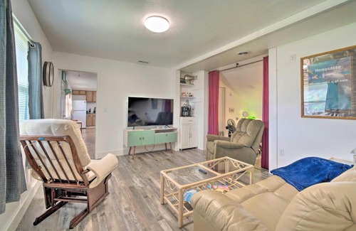 Homosassa House | Sunny Homosassa Escape with Shared Pool and Yard