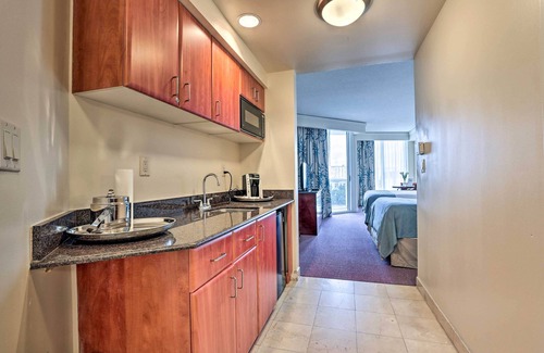 Sunny Isles Beach Condo | Sunny Isles Beach High Rise w/Beach & Pool Access