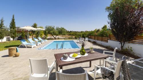 Kolymbia Villa | Sunny Kolympia Villa with Private Pool