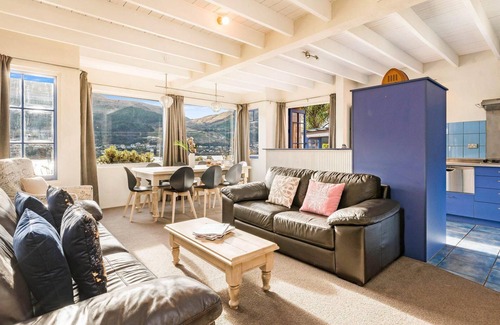 Kelvin Heights House | Sunny Lakeview Villa | Outdoor living | Hot Tub