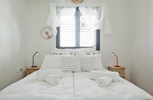Old North Apartment | Sunny Luxury Apartments