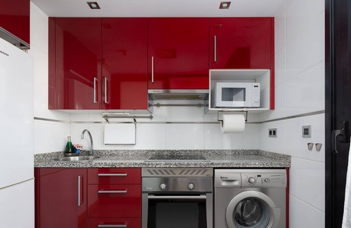 Oviedo City Centre Apartment | Sunny, modern apartment | Walk everywhere | Sleeps 4