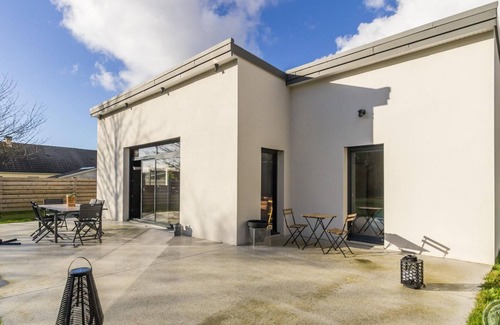 Lessay Cottage | Sunny Modern Home with Large Terrace, Near Greenway and Village Shops