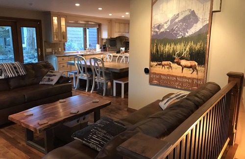 Estes Park House | Sunny Mountain Chalet with Views & Chief's Kitchen, River, Hot Tub, Bar, AC, Pet