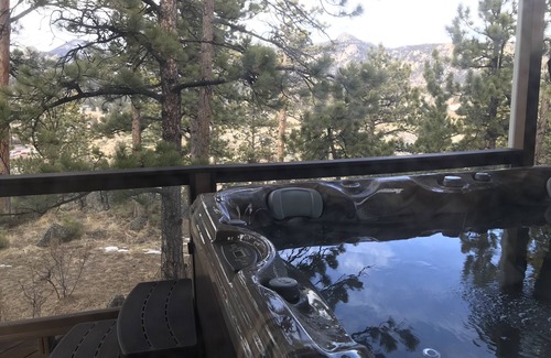 Estes Park House | Sunny Mountain Chalet with Views & Chief's Kitchen, River, Hot Tub, Bar, AC, Pet