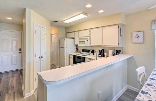 Carolina Forest Condo | Sunny Myrtle Beach Condo with Resort Amenities!