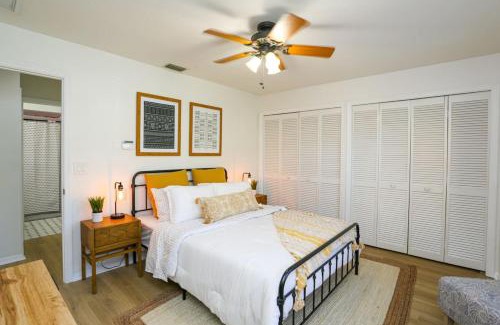 Naples House | Sunny Naples 3BR Retreat with Solar Heated Pool and BBQ