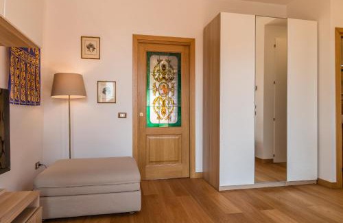 Cannaregio Apartment | SUNNY NEST CANAL VIEW IN VENICE CHIC MOVIDA