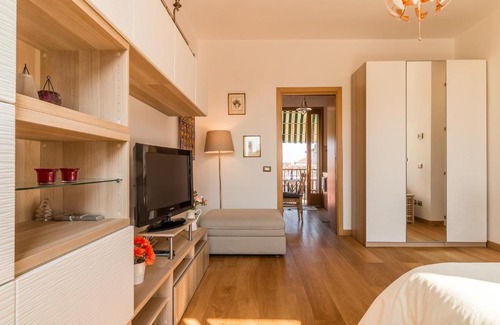 Cannaregio Apartment | SUNNY NEST CANAL VIEW IN VENICE CHIC MOVIDA