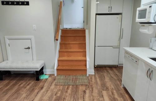 West Oakville House | Sunny New Reno Basement Apartment 1Br+Bath+Kith+Ldry All Privacy