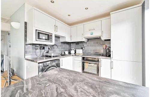 Downderry Apartment | Sunny Nook Beach Life - Stylish Micro Apartment