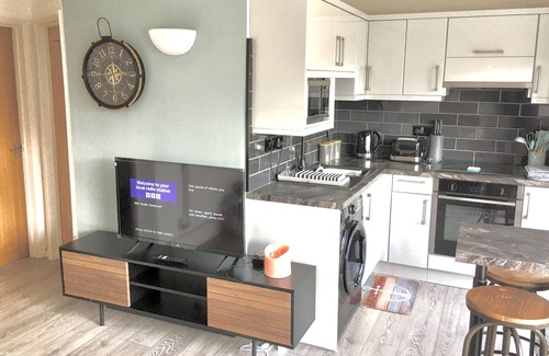 Downderry Apartment | Sunny Nook Beach Life - Stylish Micro Apartment