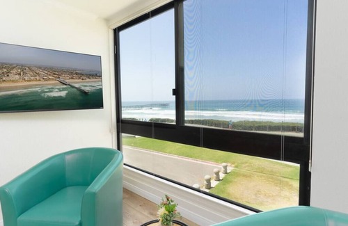 North Pacific Beach Condo | Sunny on the Ocean | Beachfront| Pacific Beach