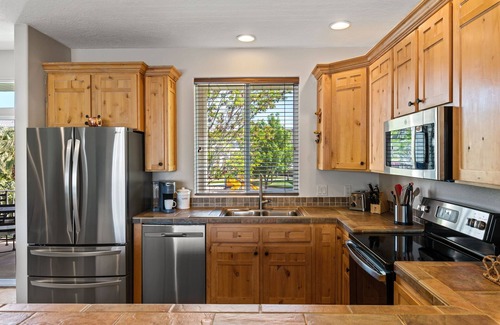 St. George Condo | Sunny Palms #1908 2 BEDROOM, GREAT POOL AMENITIES!