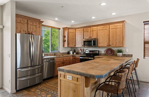 St. George Condo | Sunny Palms #1908 2 BEDROOM, GREAT POOL AMENITIES!