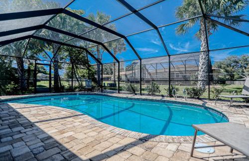 Palm Harbor House | Sunny Palms Getaway