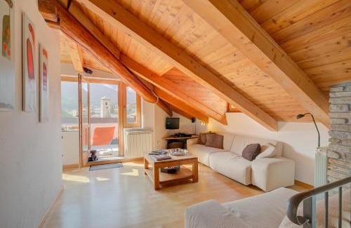 Oulx Apartment | Sunny Penthouse - Happy Rentals