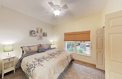 Butler Beach Condo | Sunny Poolside Condo w/ Patio: Hot Tub & Beach Access, Near Shopping & Dining
