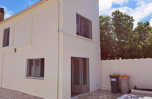 Villemomble Apartment | Sunny Private Studio/Free charging parking N3