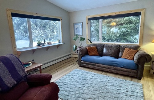 Seward House | Sunny ranch style home large yard pet friendly