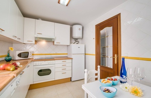 Muro Apartment | Sunny Retreat with Roof Terrace