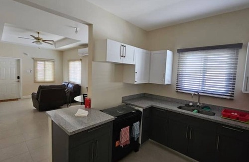 Lucea House | Sunny Seaview at OceanPointe.