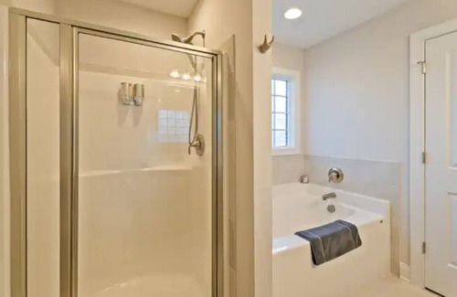 Piney Green House | Sunny Side Haven in Jacksonville