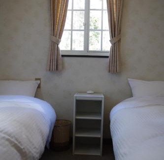 Iida Bed & Breakfast | Sunny Side Hut