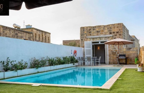 San Lawrenz Other | Sunny side spacious Villa with private Pool & WIFI