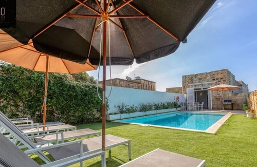 San Lawrenz Other | Sunny side spacious Villa with private Pool & WIFI