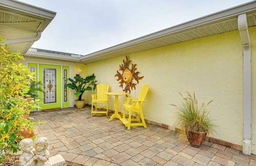 Bethune Grant Cottage | Sunny South Daytona Home w/Pool & Grill!
