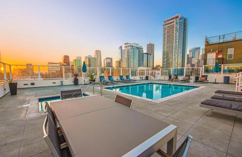 Historic Core Apartment | Sunny & Spacious 2BDR & 1BTH in Downtown LA