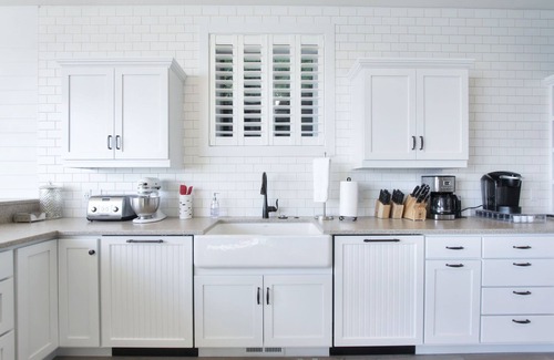 Arch Cape House | Sunny, Spacious 3500 sq ft Beach House w/Ocean Views, Gourmet Kitchen, Local Art